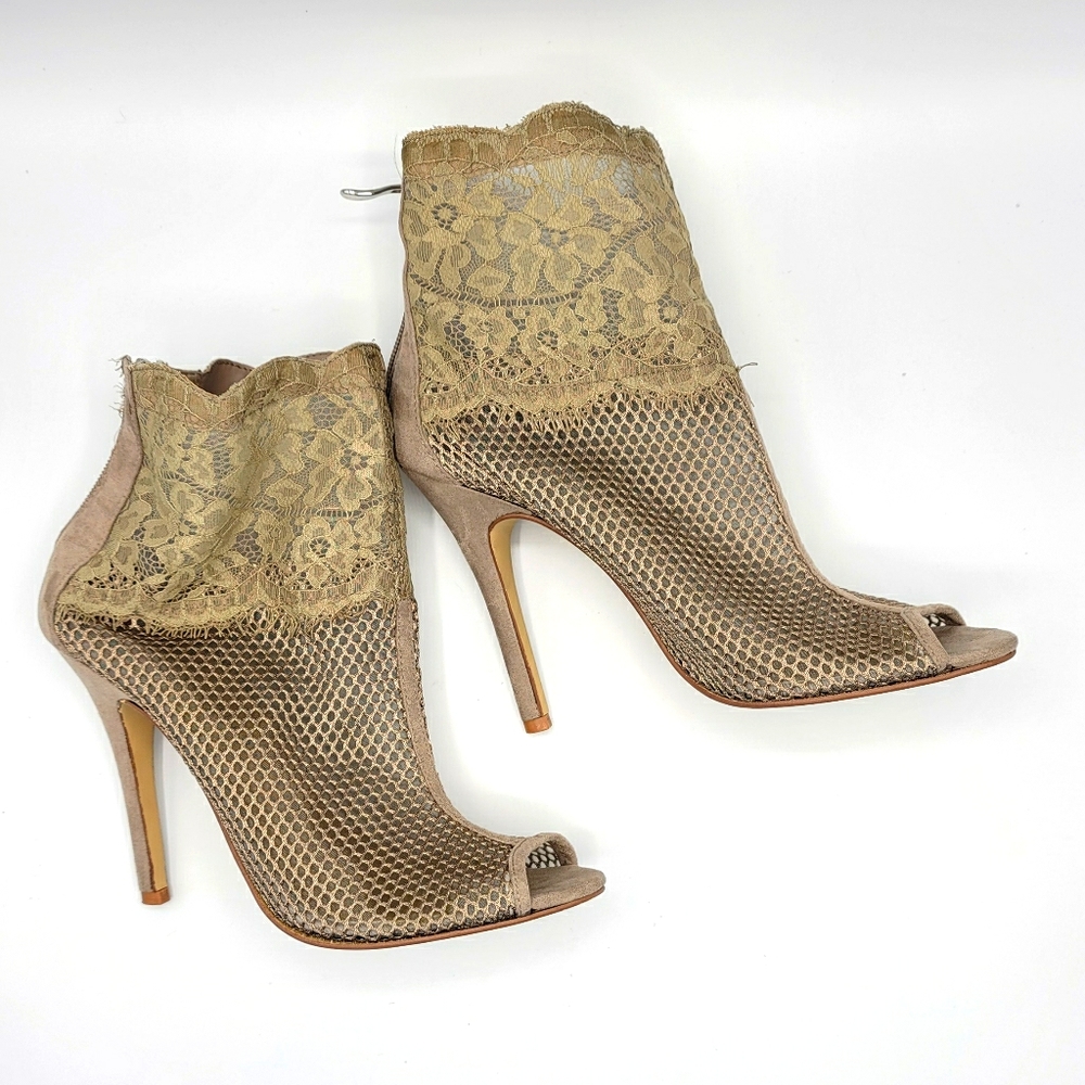 Chinese Laundry Lace Heels